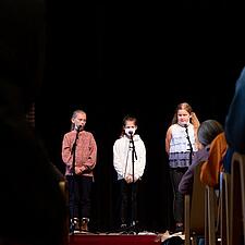 NÆSTE GENERATION PÅ SCENEN
Det kræver sit at stille sig op på scenen i en fyldt Store Sal på&hellip;