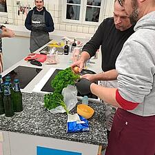 KOMFURET BRÆNDER

Det var en vellykket første herreaften.  Tirsdag aften mødtes seks mænd, der&hellip;