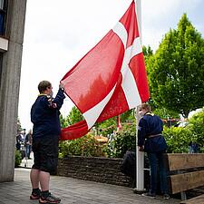 FLAGHEJSNING I SLESVIG
Herligt vejr og god service i Slesvig, hvor der blev holdt flaghejsning med&hellip;