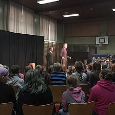Skoleteater på Hiort Lorenzen Skolen. Det fortællende teater med stykket "Absalon ". Medvirkende:&hellip;