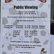 Slesvighus gør klar til Public Viewing i aften kl.18.00. Danmark🇩🇰- England🏴󠁧󠁢󠁥󠁮󠁧󠁿👍🏻 Kom forbi for&hellip;