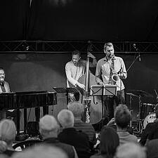 JAZZ på FLENSBORGHUS 
Schack, Lund, Ramsbøl, Olsen - Jule- & vintersange
Lørdag den 17. december kl.&hellip;
