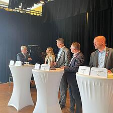 Altid en stor fornøjelse at deltage i debatter om mindretalsidentitet og dannelse. Tak til&hellip;