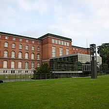 STILLINGSOPSLAG „SAGSBEHANDLER MINDRETAL“
Lyst til at arbejde i Kiel?
Den Slesvig-Holstenske landdag&hellip;
