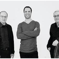 JAZZ PÅ FLENSBORGHUS - TORSDAG DEN 25. OKTOBER KL. 20
Bobo Moreno (vokal) - Bo Stief (bas) - Ole&hellip;