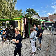 LØVELØBET update: Dansk Centralbibliotek er med i Sporskifte med den flotte nye bogbus. Pia & Brian&hellip;