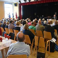 HØJT HUMØR PÅ FLENSBORGHUS

Der var både alvors tale og gjaldende latter på Flensborghus her til&hellip;