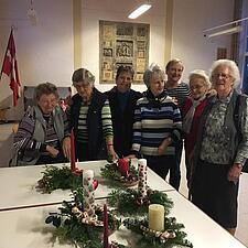 SSF Skovby seniorklub i fuld gang med juledekorationer 🎄🎄🎄