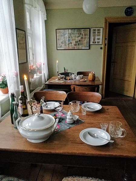 Sæsonstart med åbent hus, vinsuppe og skinke.