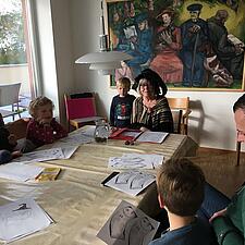 FAMILIESPROGKURSUS MED GODE WORKSHOPS og heksen havde fødselsdag. Tillykke Bodil
