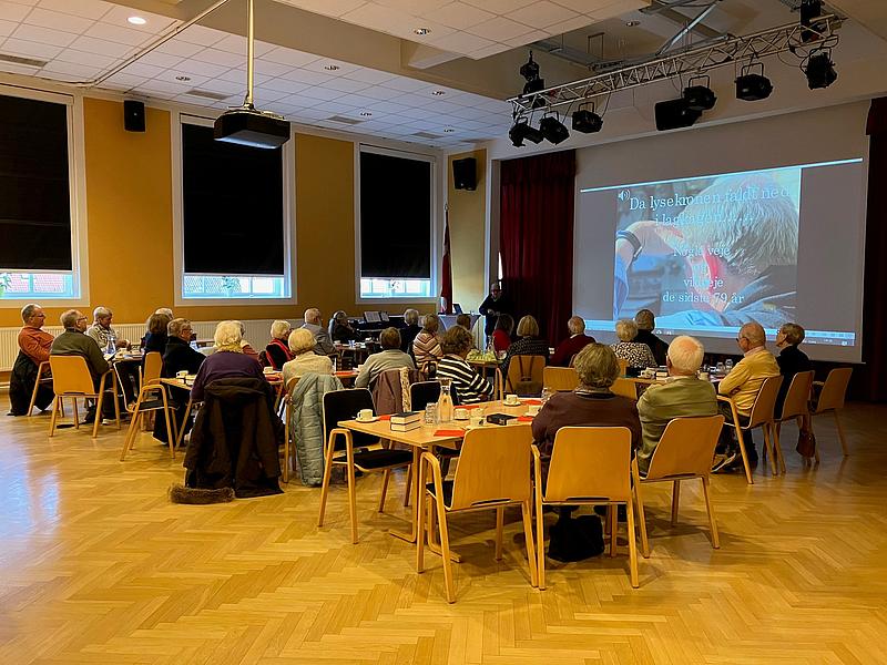 Foredrag og anekdoter om livet i Sdr. Felding.