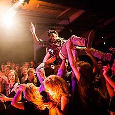 VIND 3 x 2 BILLETTER TIL KONCERT MED TIDLIGERE DUBORG ELEV 
DoktorDoktor Fredag 30. august, kl. 20&hellip;