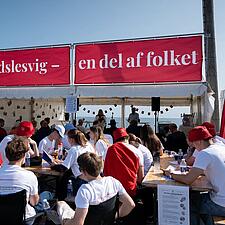 MINDRETALLET PÅ FOLKEMØDET
Så gik første dag på #folkemødet - med masser af debat, netværk og&hellip;