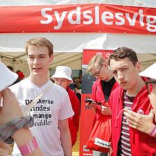 VELLYKKET START PÅ BORNHOLM

Den første dag på Folkemødet. I Sydslesvigteltet blev der fortalt om&hellip;