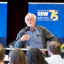 FLEMMING MEYER SSW’S FØRSTE ÆRESFORMAND
Mindretalspartiet SSW har netop besluttet, at det fremover&hellip;