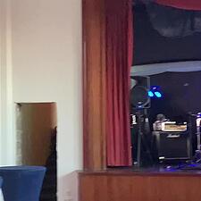 Nu er det endeligt tid til koncert igen
MIdnight Blues på sild
Hyggelig stemning - der ville have&hellip;