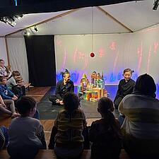Stor opsætning- flot teater for skole og bhvbørn i Nibøl