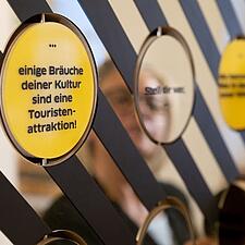 MINDRETALSUDSTILLING ÅBNET I KIEL
I dag åbnede udstillingen “Was heißt hier Minderheit?” i&hellip;
